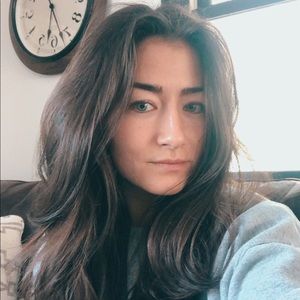 Meet your Posher, Olivia